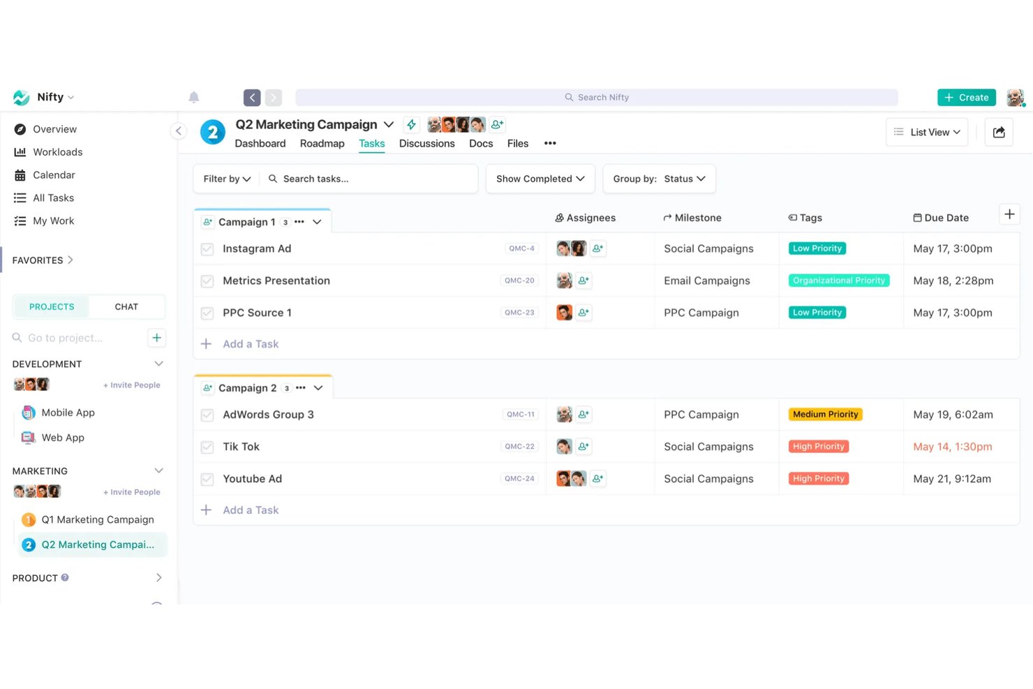 Lista de tareas de Nifty que muestra la campaña de marketing del segundo trimestre agrupada por las campañas 1 y 2, con personas asignadas, hitos, etiquetas y fechas de vencimiento.
