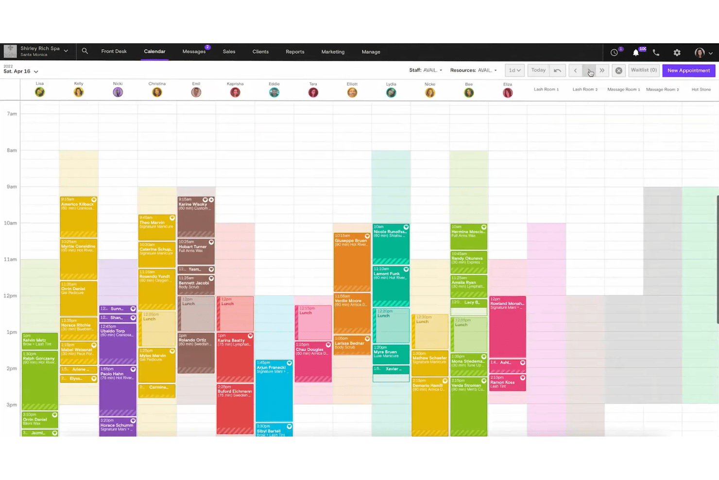 Calendario degli appuntamenti di una spa con colonne del personale e appuntamenti contrassegnati da colori diversi per una giornata.