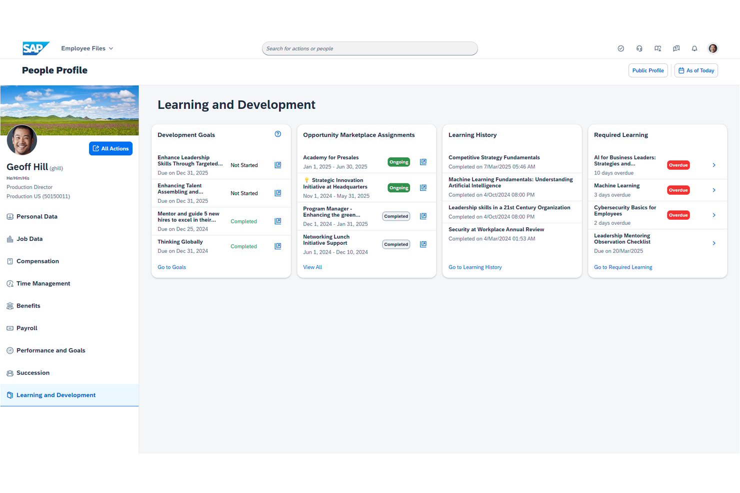 SAP SuccessFactors-profiel van een medewerker met kaarten voor leren en ontwikkeling met doelen, toewijzingen en verplichte leeractiviteiten.
