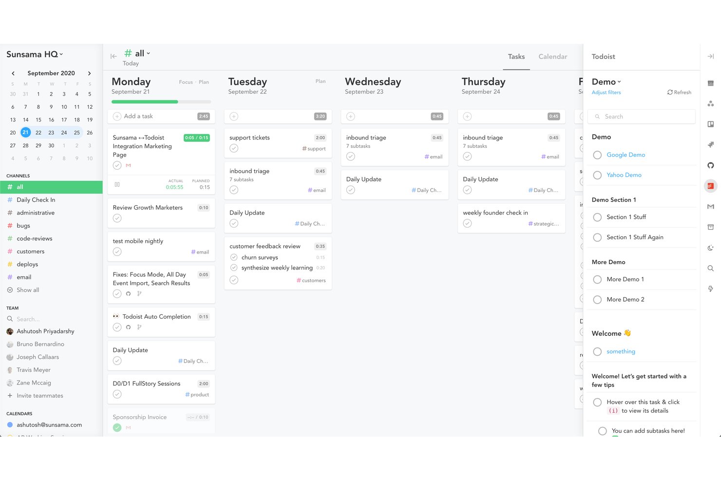 Sunsama-dashboard voor wekelijks taakbeheer met kolommen van maandag tot en met donderdag, taken, tijdsinschattingen en een Todoist-integratiepaneel.