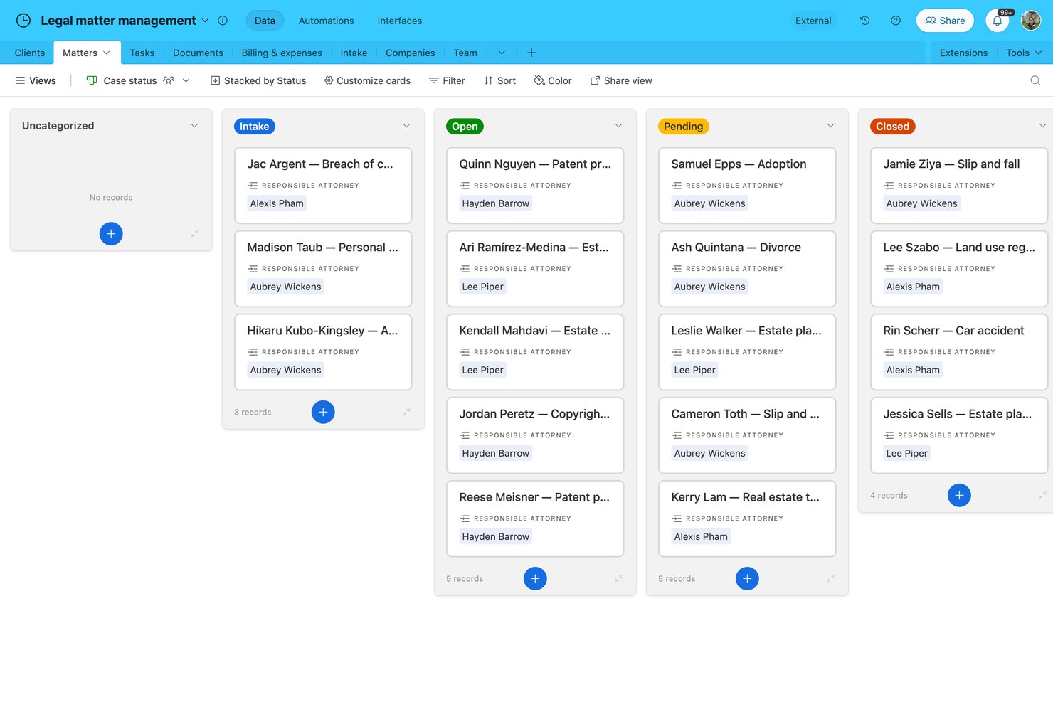 Airtable screenshot - Die 10 besten kostenlosen juristischen Kalender-Softwares 2026