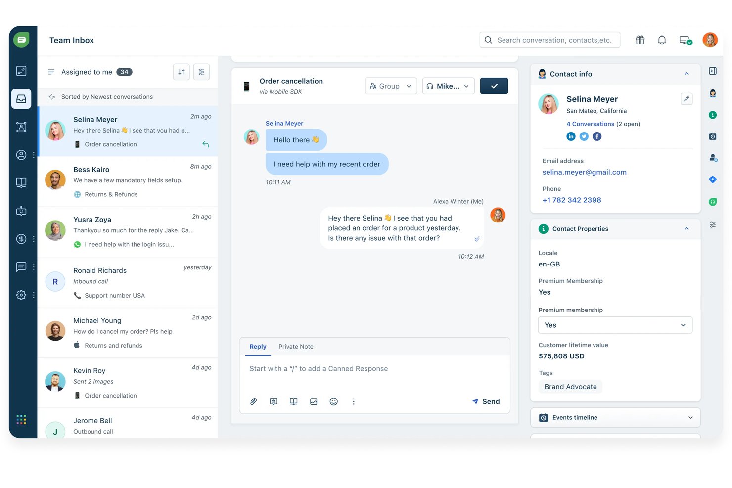 Freshchats teaminkorg som visar en kundchatt, en panel med kontaktuppgifter och en konversationslista.
