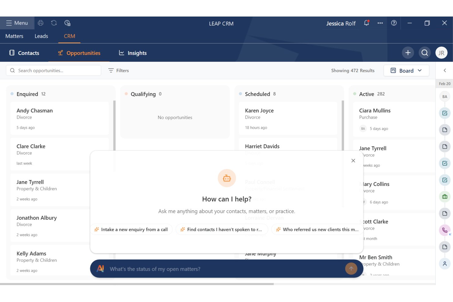 LEAP-CRM-Board-Ansicht mit einer Pipeline für Chancen und einem Popup des KI-Assistenten.