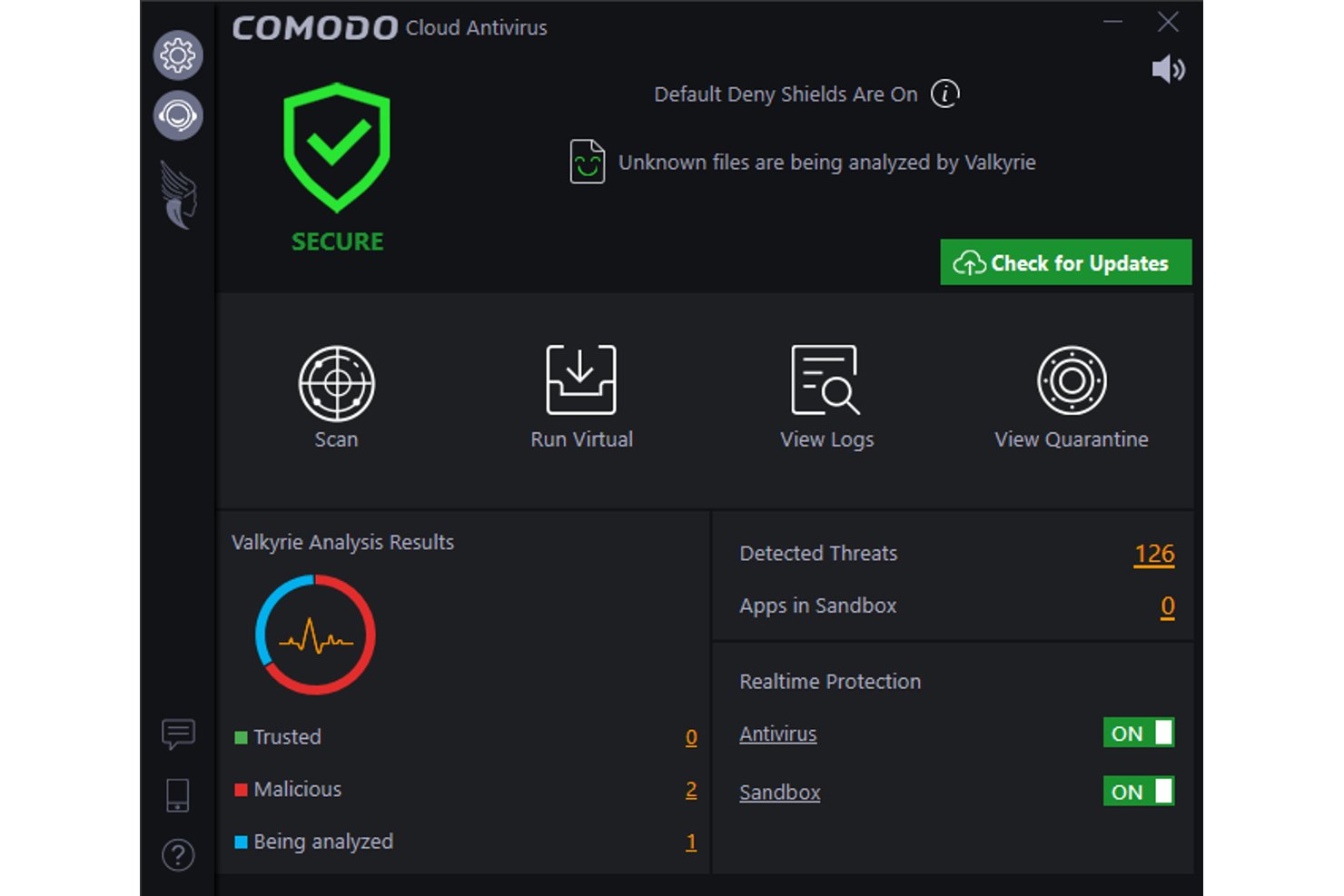 Comodo Cloud Antivirus-Übersicht mit sicherem Status, 126 erkannten Bedrohungen und Schaltern für den Echtzeitschutz.