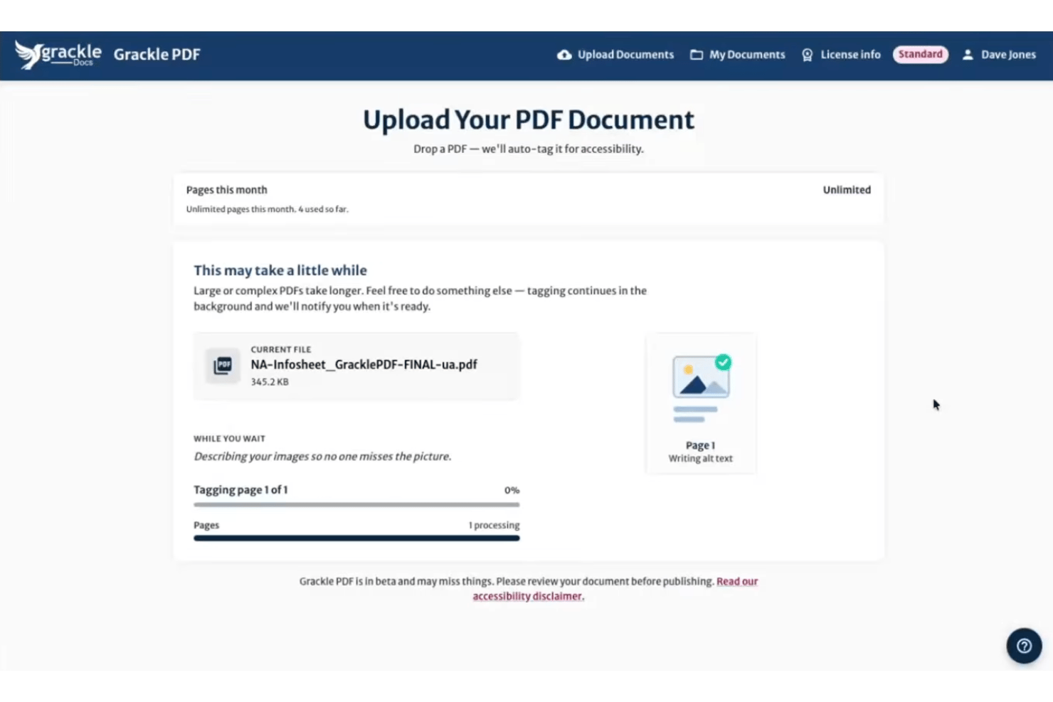 Grackle-PDF-Oberfläche mit einem laufenden PDF-Upload, während Alternativtext erstellt wird.