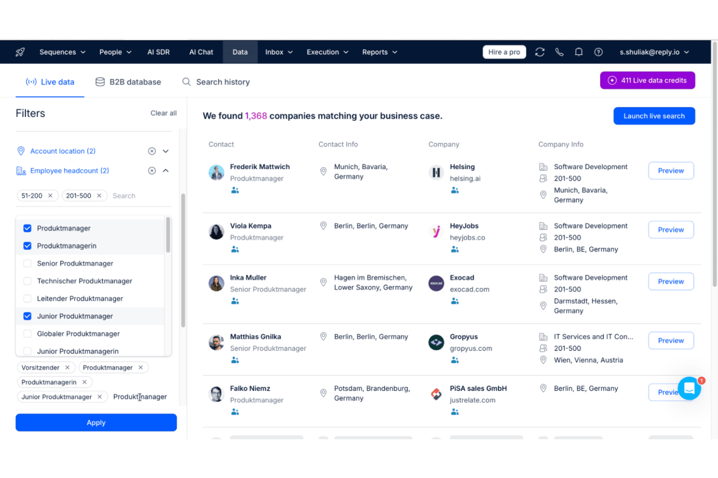 Reply.io live data search showing 1,368 companies with contact filters applied.