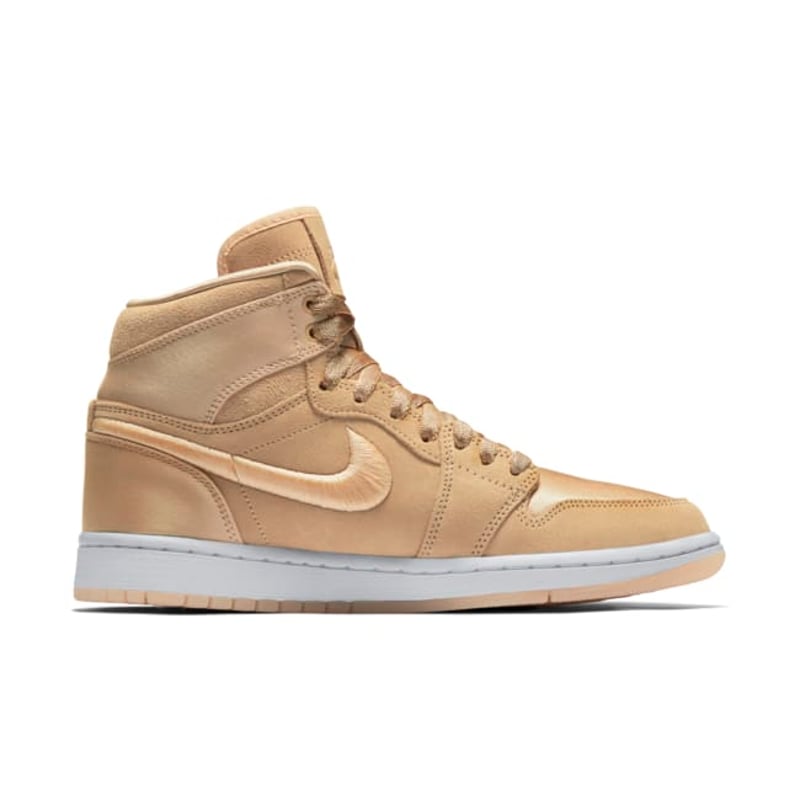 Jordan 1 Retro High AO1847-845 03