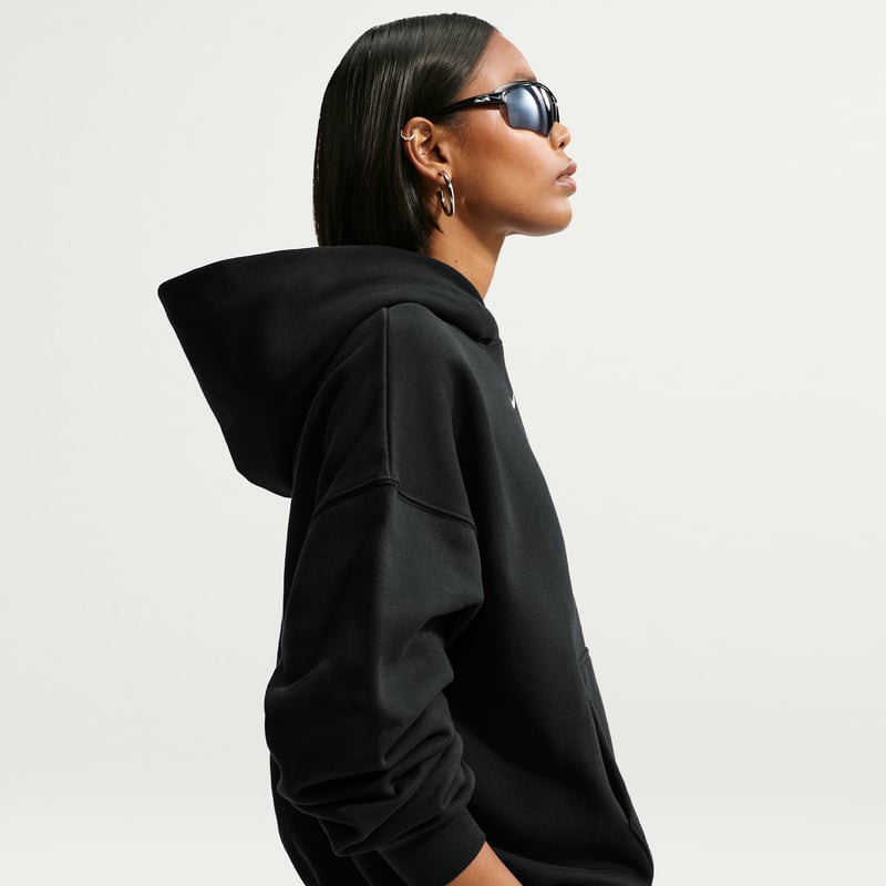 Nike Studio Fleece Medium Weight Oversized Pullover Hettegenser "Total Black & Sail" | Dame | | 02 | SPORTSHOWROOM