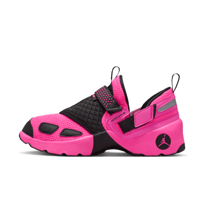 Jordan Trunner LX HQ2164-600 01