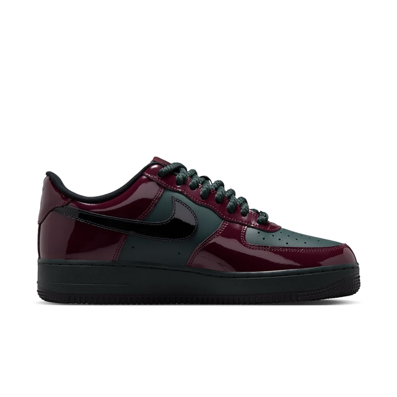 Nike Air Force 1 '07 LV8 ‘Patent’ trainers "Patent Beef And Broccoli" | Men | SportStyle | 03 | SPORTSHOWROOM