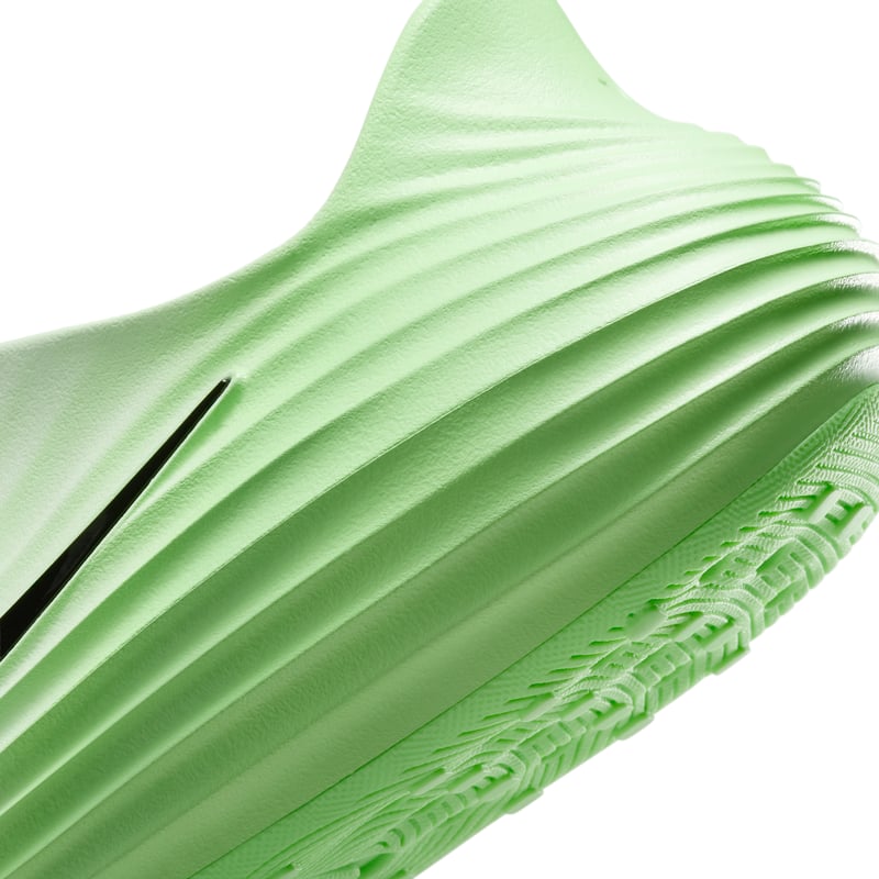 Nike ReactX Rejuven8 sneakers "Frosted Spruce & Illusion Green" | Kvinnor | Sportstyle | 08 | SPORTSHOWROOM