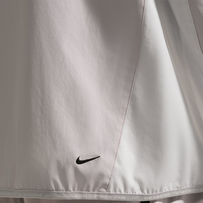 Kurtka Nike Tech Helios Dri-FIT Shell "Grey Fog & Off White" | Mezczyzni | | 08 | SPORTSHOWROOM