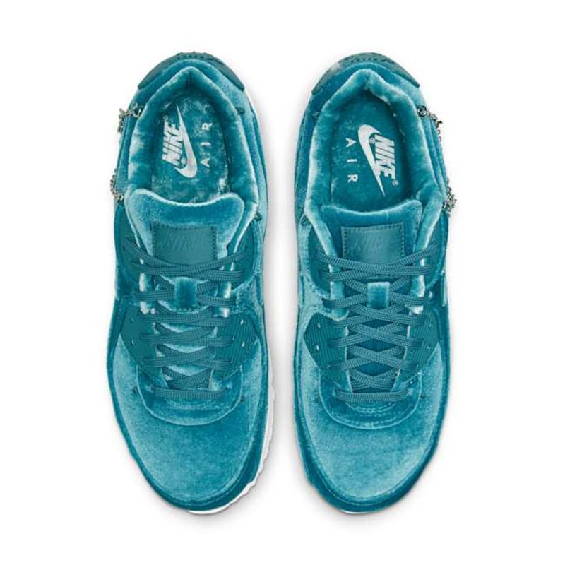 Nike Air Max 90 Premium DO2194-001 04