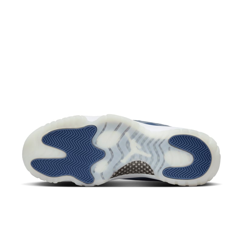 Jordan 11 Retro Low FV5104-104 02