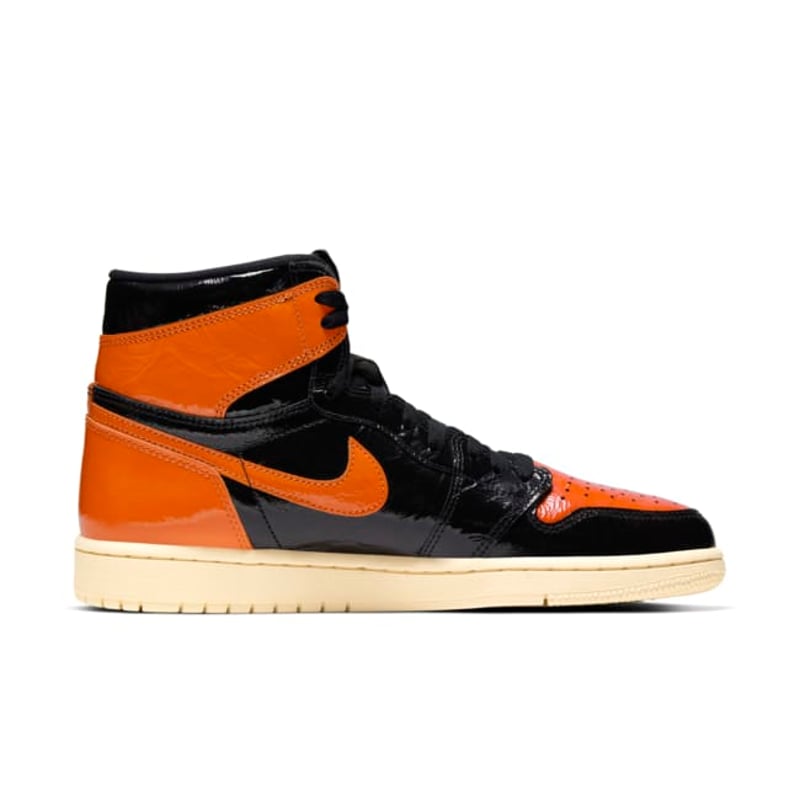 Jordan 1 Retro High OG 555088-028 03