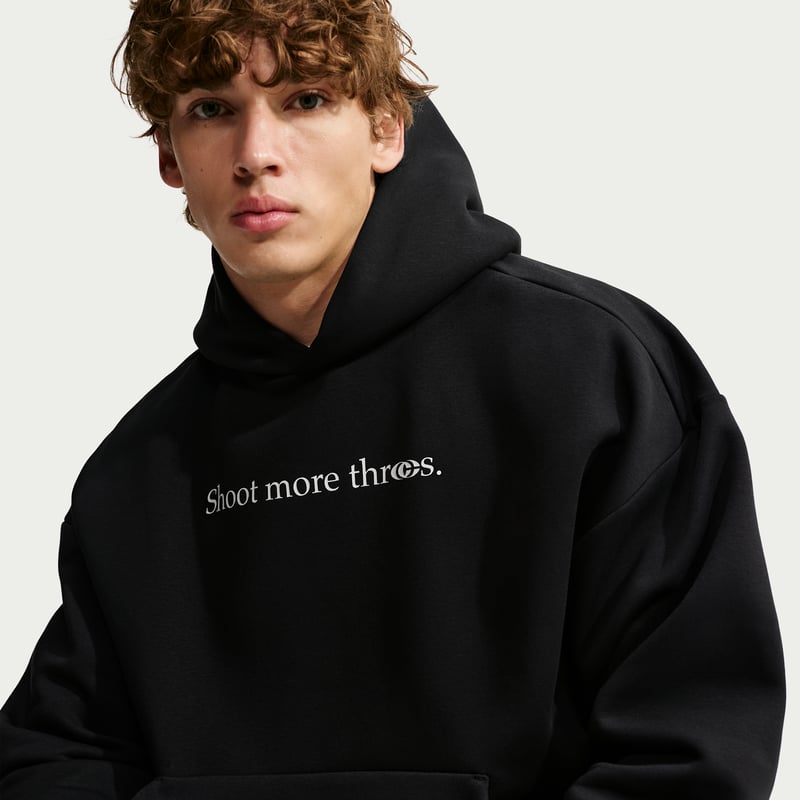 Nike Caitlin Clark Standard Issue Therma-FIT Brushed Pullover Hoodie "Black & Pale Ivory" | Heren | Basketbal | 03 | SPORTSHOWROOM