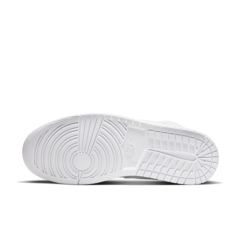 Jordan 1 Mid 554724-136 02