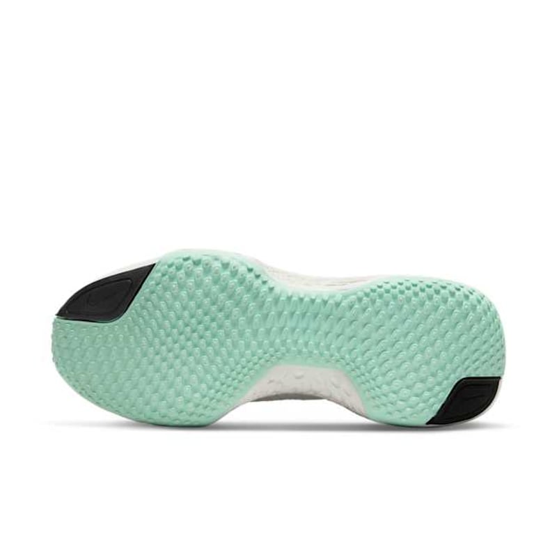 Nike Invincible 2 DH5425-102 02