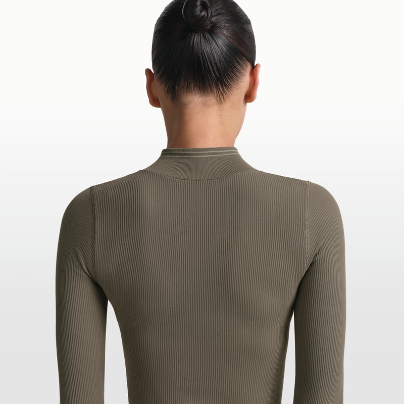 NikeSKIMS Ribbed Seamless IU8298-279 02