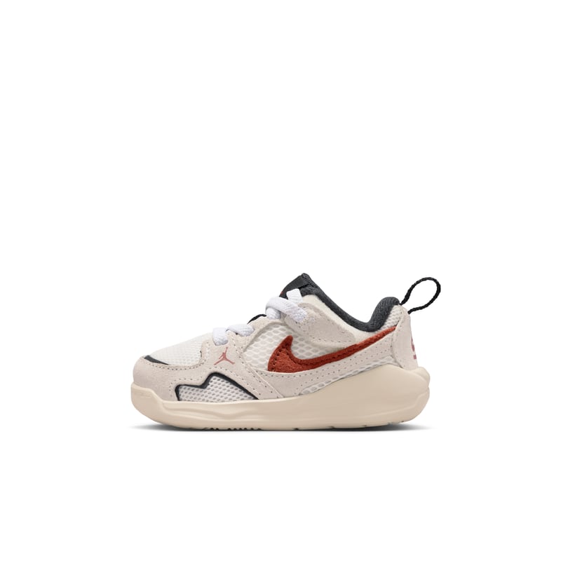 Jordan CMFT Era HQ0508-101 01