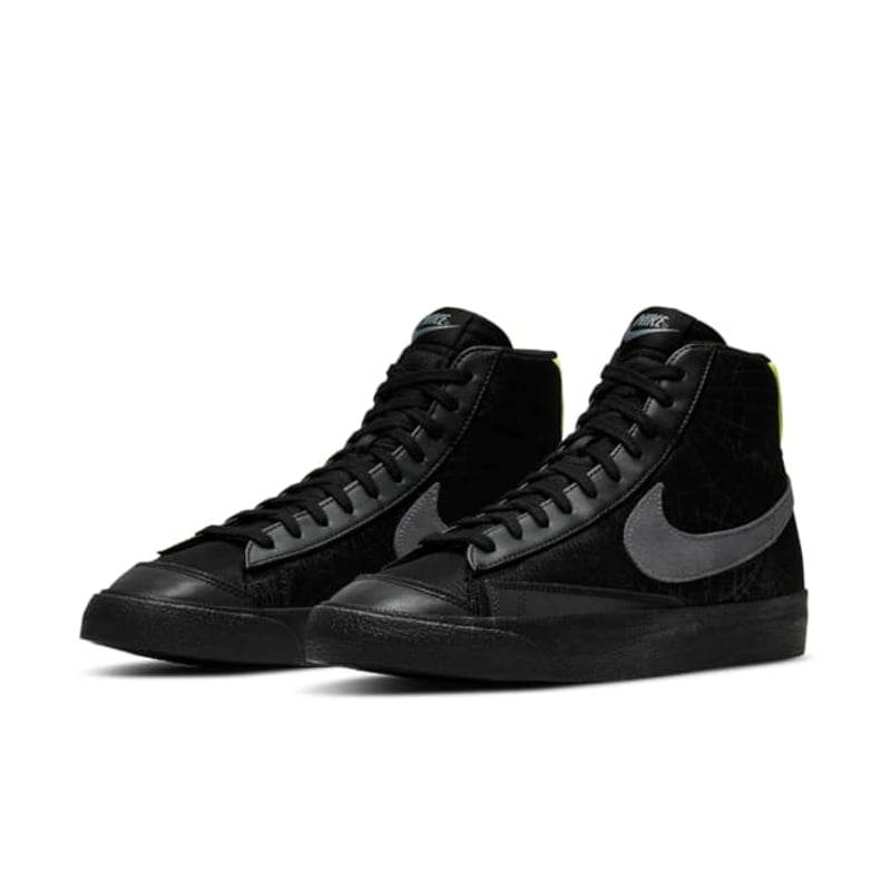Nike Blazer Mid '77 DC1929-001 05