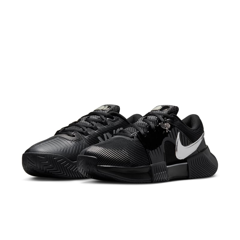 Nike GP Challenge 1.5 x Naomi Osaka tennissko "Black & Metallic Silver" | Dame | Tennis | 05 | SPORTSHOWROOM