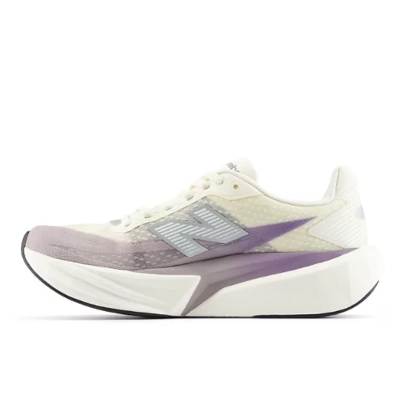 Tekaški copati New Balance FuelCell Rebel v5 "Candied Violet & Angora" | Ženske | Tek | 01 | SPORTSHOWROOM