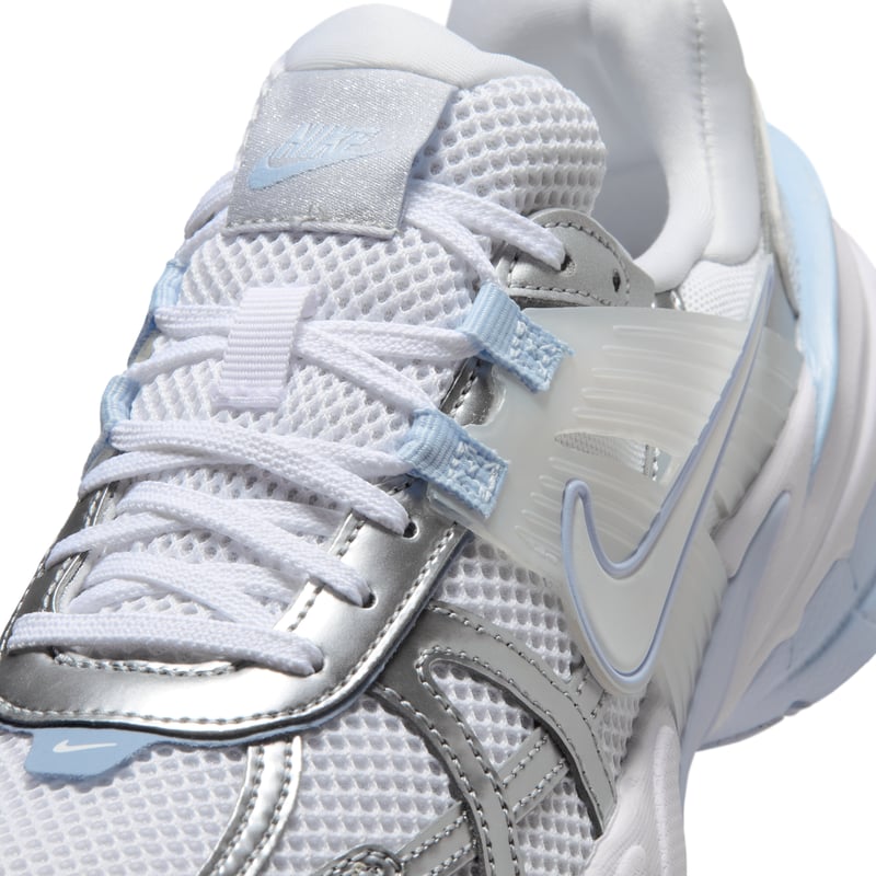 Nike V2K Run trainers "White & Hydrogen Blue" | Women | SportStyle | 07 | SPORTSHOWROOM