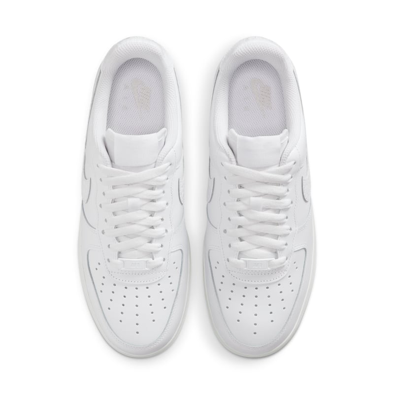 Zapatillas Nike Air Force 1 '07 SE "White & Neutral Grey" | Mujer | Estilo deportivo | 03 | SPORTSHOWROOM
