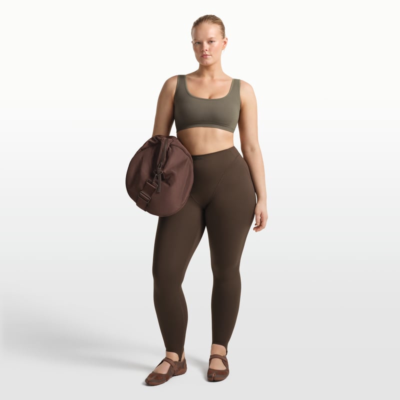 NikeSKIMS Ribbed Seamless IU8302-279 04