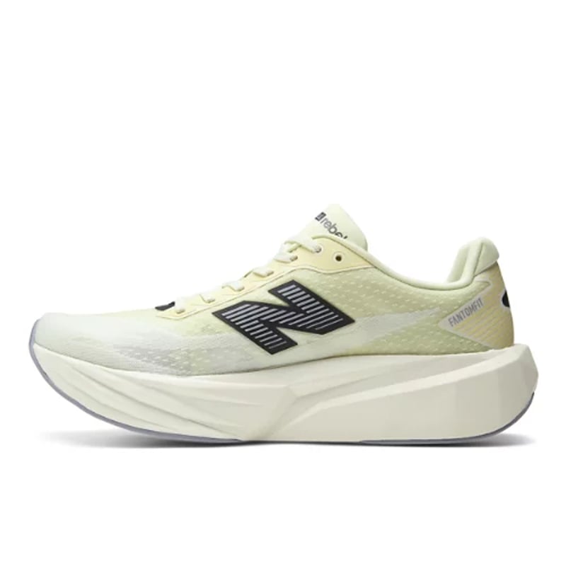 Tekaški copati New Balance FuelCell Rebel v5 "Pistachio Butter & Digital Mist" | Moški | Tek | 01 | SPORTSHOWROOM
