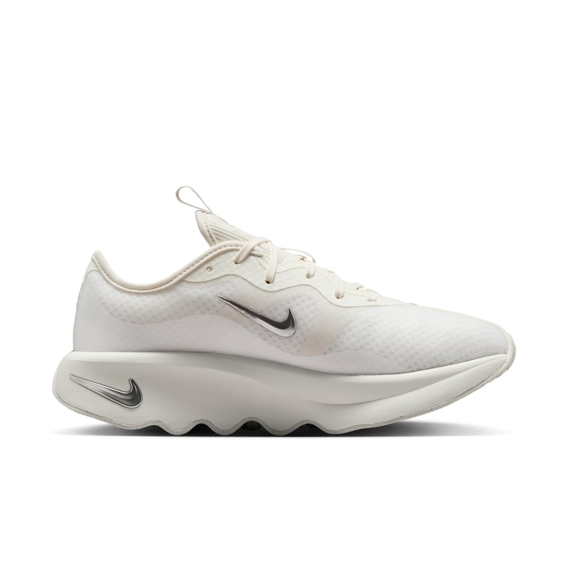 Nike Motiva 2 schoenen "Summit White & Phantom" | Dames | Wandelen | 03 | SPORTSHOWROOM