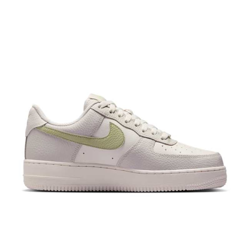 Nike Air Force 1 '07 IB3881-001 03