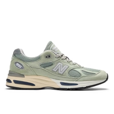 New Balance 991v2 Made in UK sneakerit "Sea Grass & Silver" | Miehet & Naiset | Sportstyle | 00 | SPORTSHOWROOM