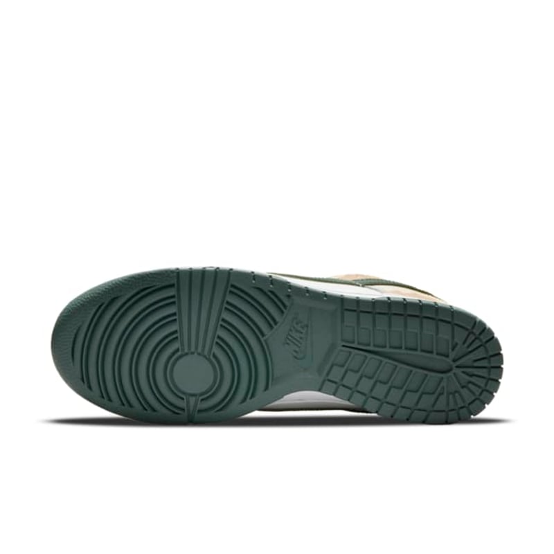 Nike Dunk Low SE DH0957-100 02