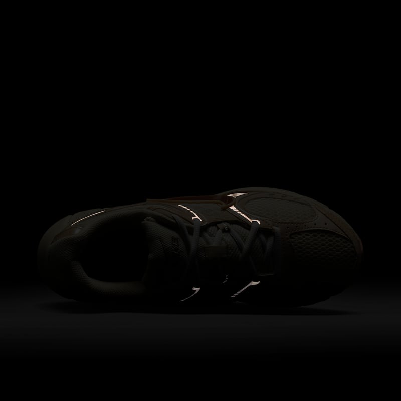 Nike V5 RNR IH5088-001 09