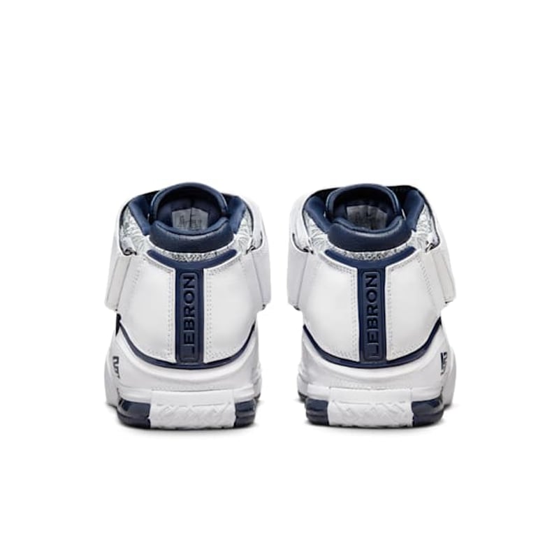Nike LeBron 2 DR0826-100 06