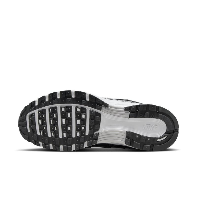 Nike P-6000 sneakers "Grey Fog & Metallic Cool Grey" | Dame | Sportstyle | 01 | SPORTSHOWROOM