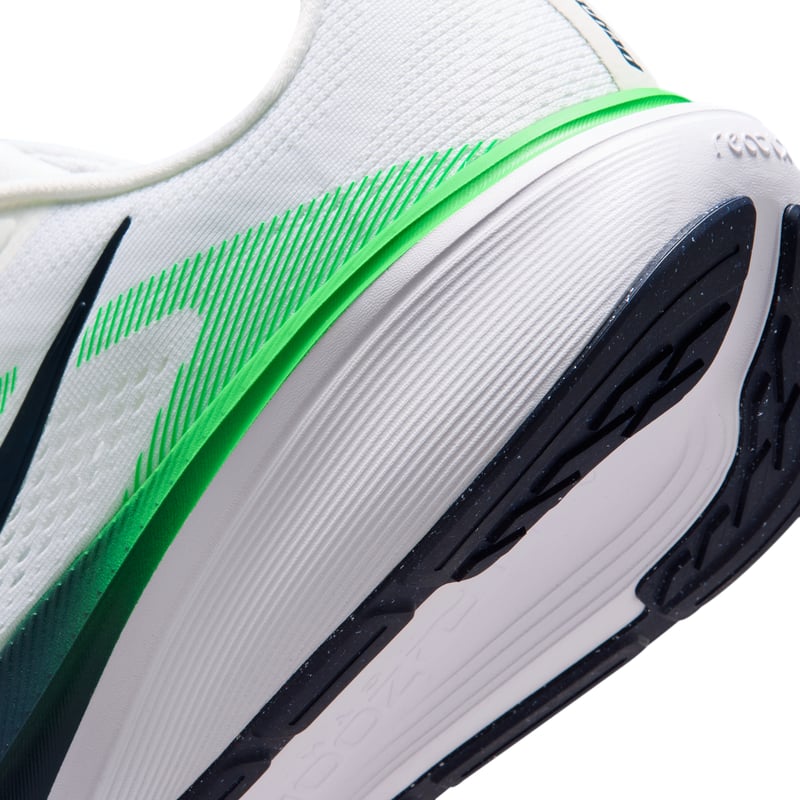 Nike Pegasus 42 runners "White & Green Spark" | Men | Running | 08 | SPORTSHOWROOM