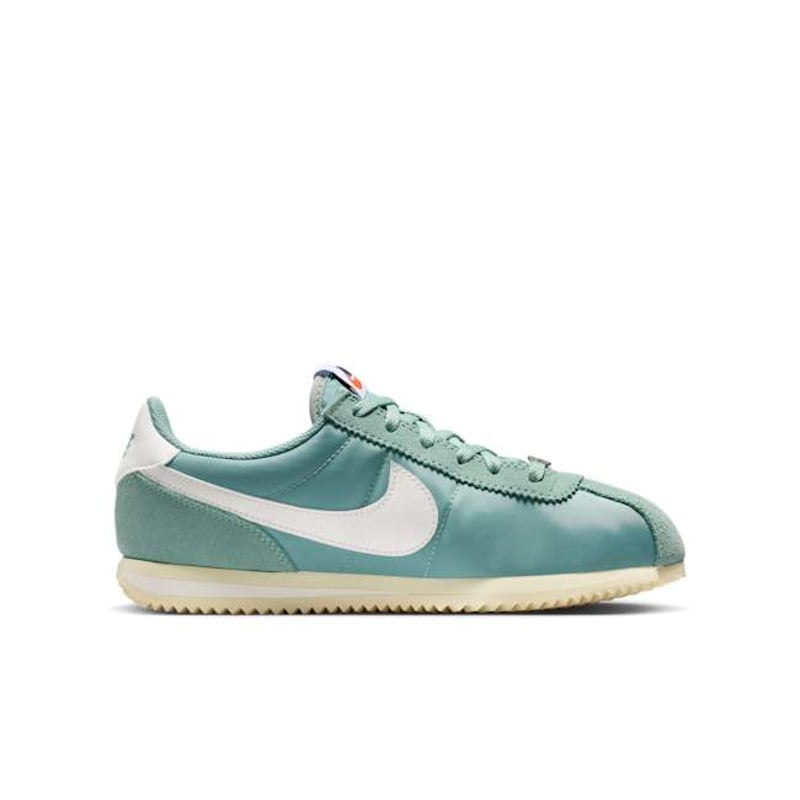 Nike Cortez Textile IH7654-001 03
