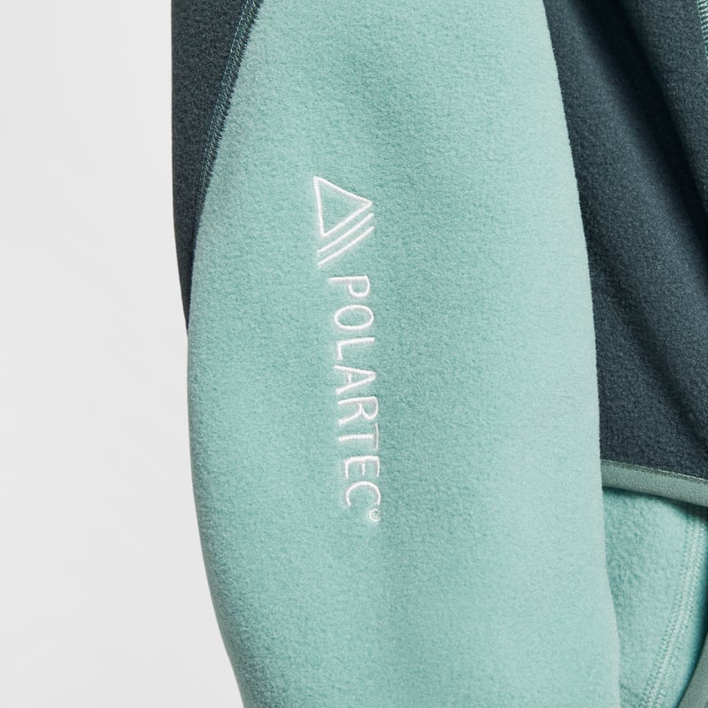 Nike ACG "Wolf Tree" 1/2-Zip Topp "Cannon & Seaweed" | Dame | | 06 | SPORTSHOWROOM
