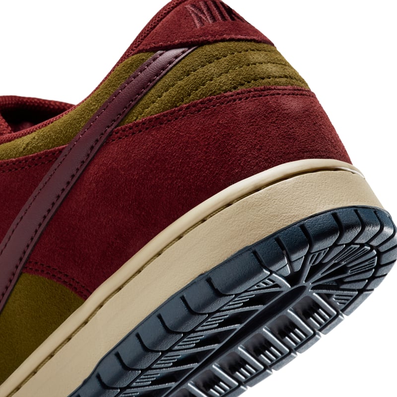 Nike SB Dunk Low Pro HQ1625-600 08