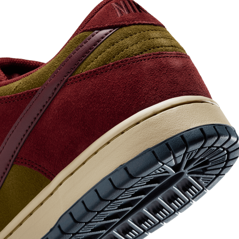 Nike SB Dunk Low Pro HQ1625-600 08