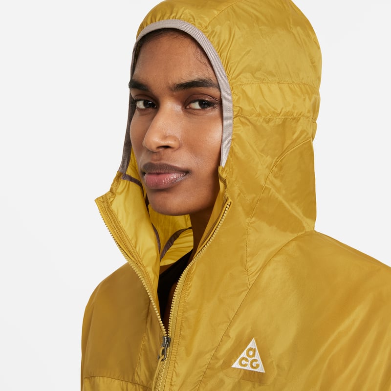 Nike ACG "Cinder Cone" Jacka "Peat Moss" | Kvinnor | | 04 | SPORTSHOWROOM