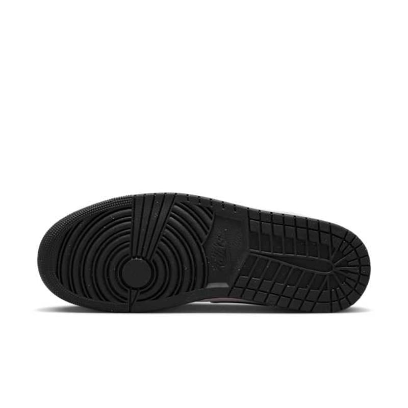 Jordan 1 Mid HQ3829-001 02