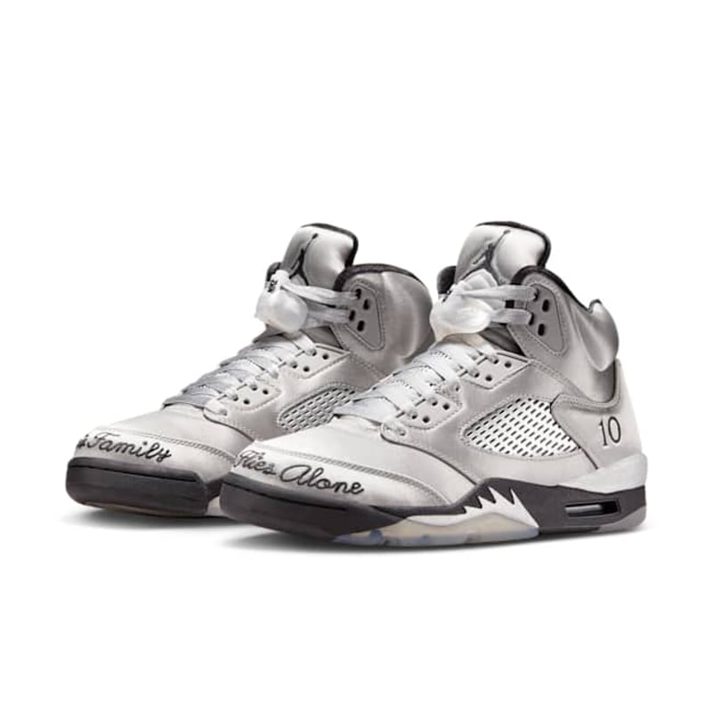 Jordan 5 Retro IO2038-001 05