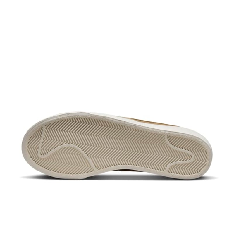 Nike Blazer Low Platform DJ0292-200 02
