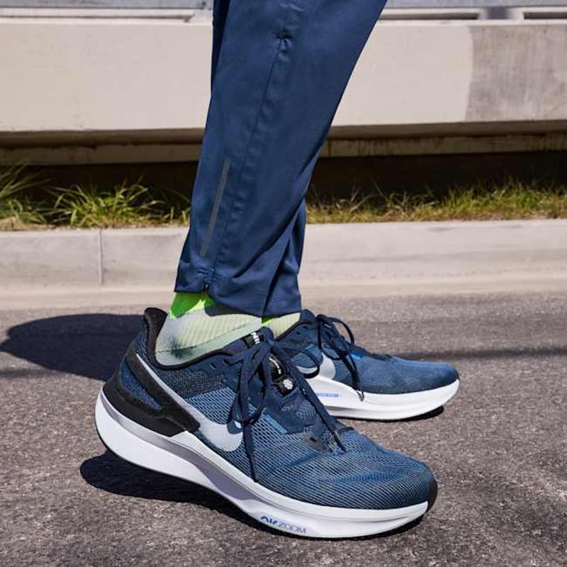 Nike Structure 25 DJ7883-400 02