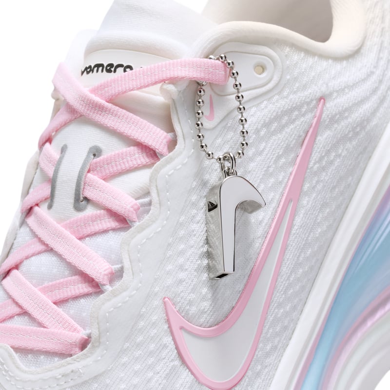 Nike Vomero Plus IR2986-121 09