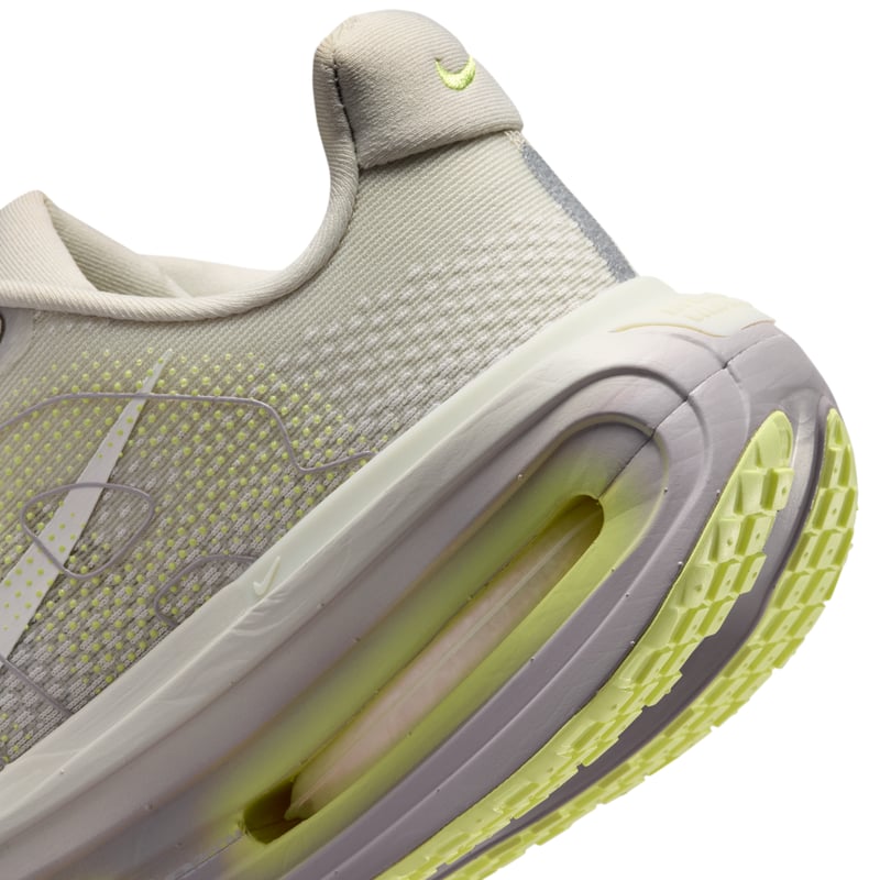 Nike Vomero Premium running shoes "Light Bone & Silver Lilac" | Women | Running | 08 | SPORTSHOWROOM